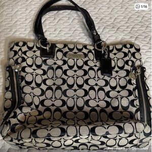 COACH GALLERY SIGNATURE SHOULDER BAG BAG